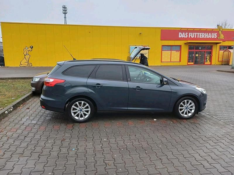 Gebraucht Ford Focus 115 PS (84 kW) 2013 Kombi
