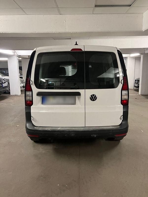 Second-hand VW Caddy 114 CP (83 kW) 2021 Alb Monovolum