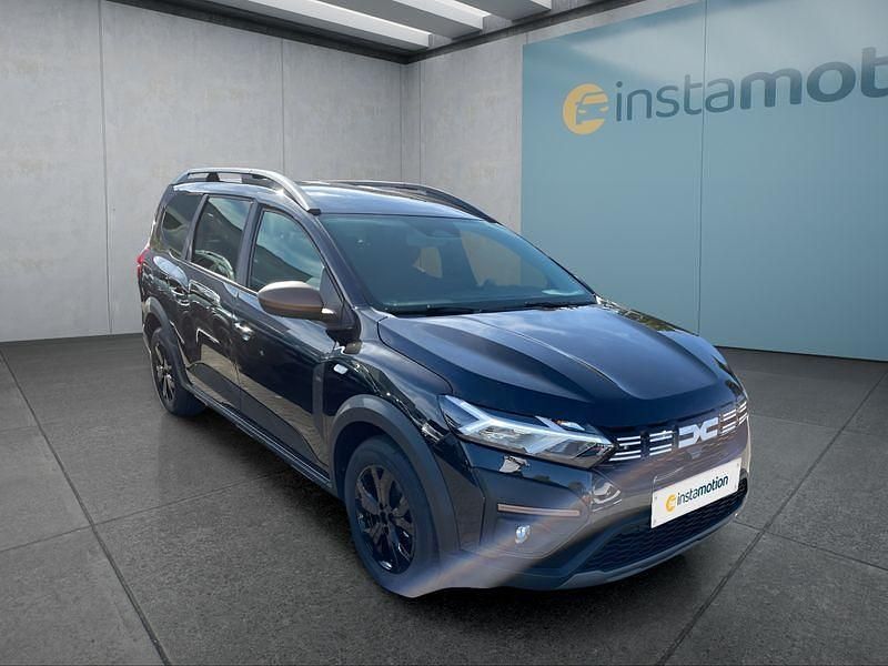 Neu Dacia Jogger 110 PS (80 kW) 2025 Schwarz Van / Kleinbus
