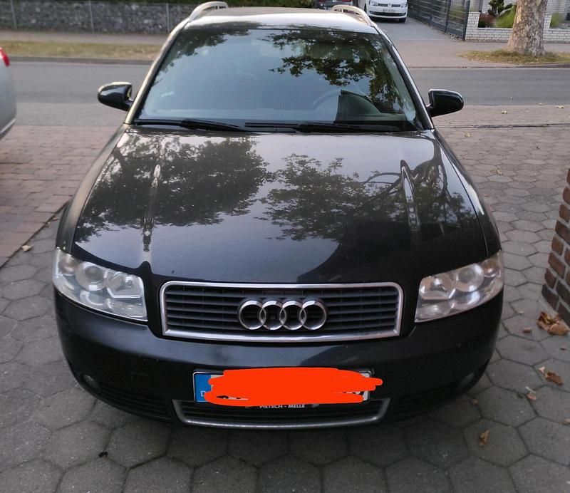 Gebraucht 2004 Audi A4 Kombi | 1.850 € - Bild 1/4