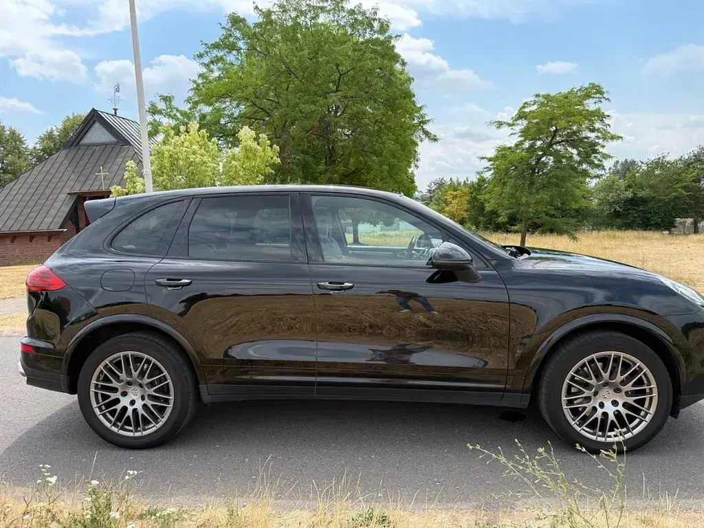 Gebraucht Porsche Cayenne Diesel 262 PS (192 kW) 2015 Schwarz SUV