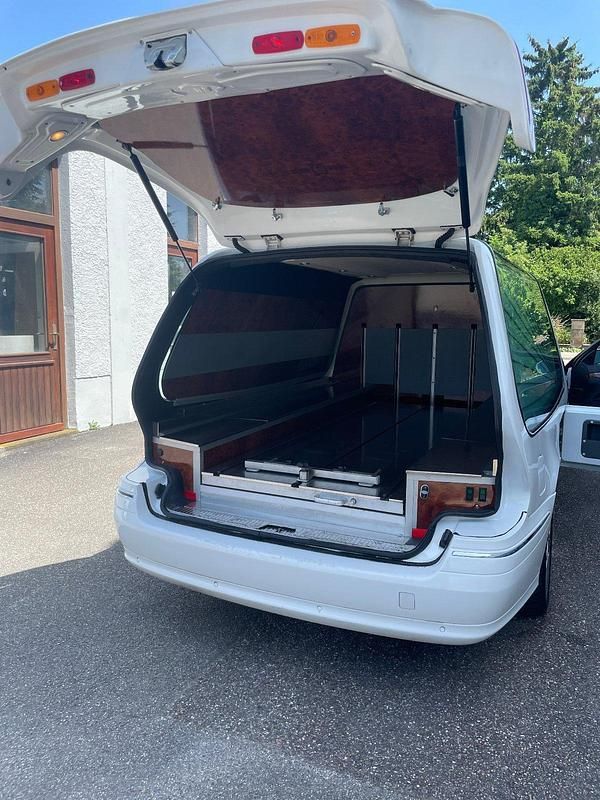 Weiß Gebraucht 2008 Mercedes E220 Kombi | 23.500 € - Bild 1/4