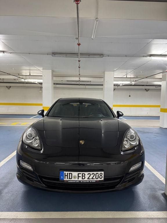 Schwarz Gebraucht 2011 Porsche Panamera S Limousine | 24.200 € (Fairer Preis) - Bild 1/4