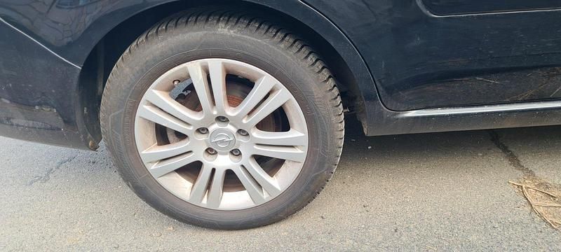 Gebraucht Opel Zafira 110 PS (80 kW) 2012 Schwarz Van / Kleinbus