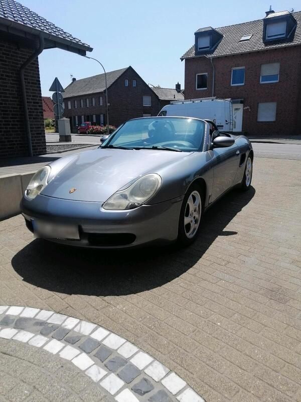 Grau Gebraucht 2001 Porsche 986 Boxster Cabrio | 12.500 € (Fairer Preis) - Bild 1/4
