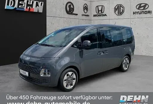 Gebraucht Hyundai Staria Prime 225 PS (165 kW) 2025 Grau Van / Kleinbus
