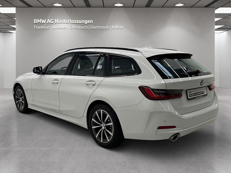 Gebraucht BMW 330 245 PS (180 kW) 2022 Weiß Limousine
