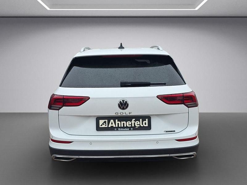 Gebraucht VW Golf Alltrack 200 PS (147 kW) 2022 Weiß Kombi