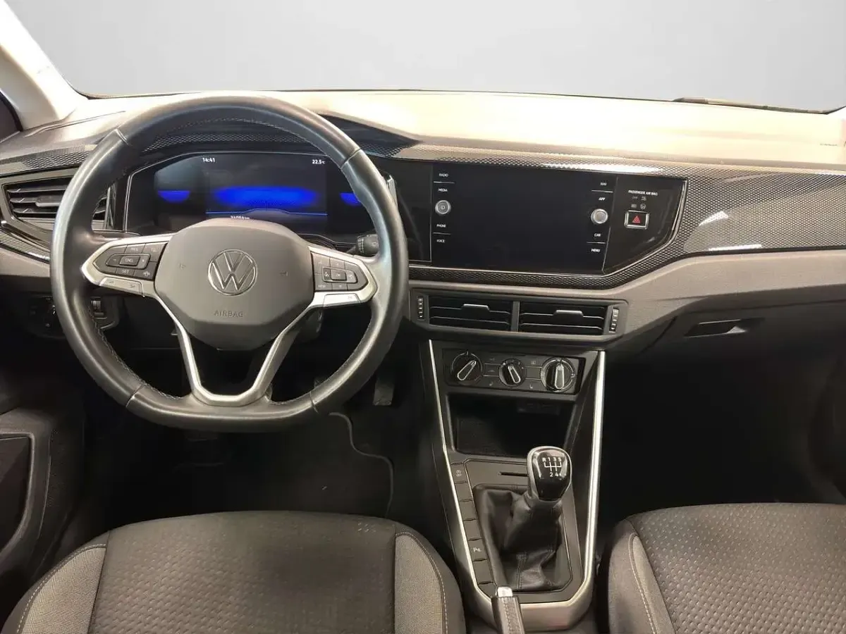 Second-hand VW Polo Life 95 CP (69 kW) 2023 Alb Hatchback