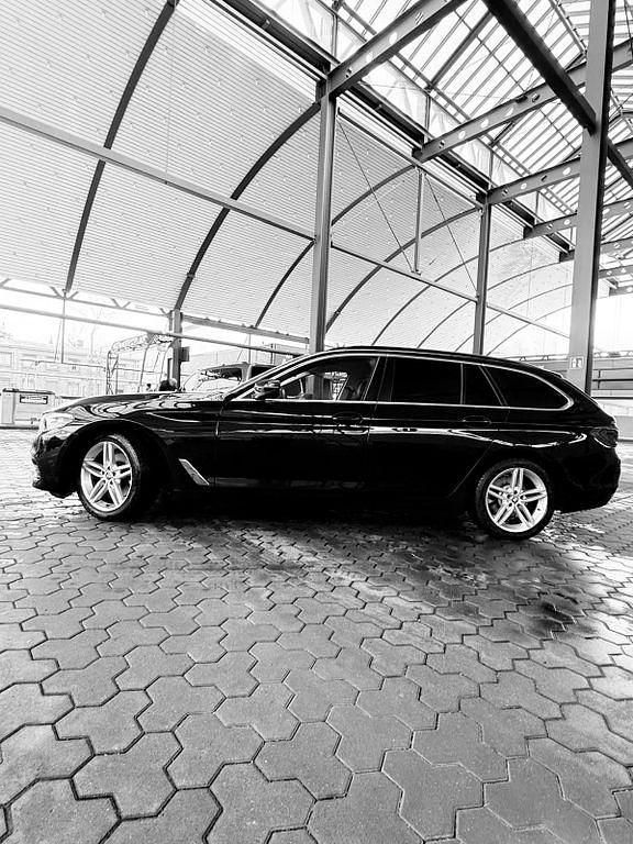 Second-hand BMW 520 190 CP (139 kW) 2019 Negru Break