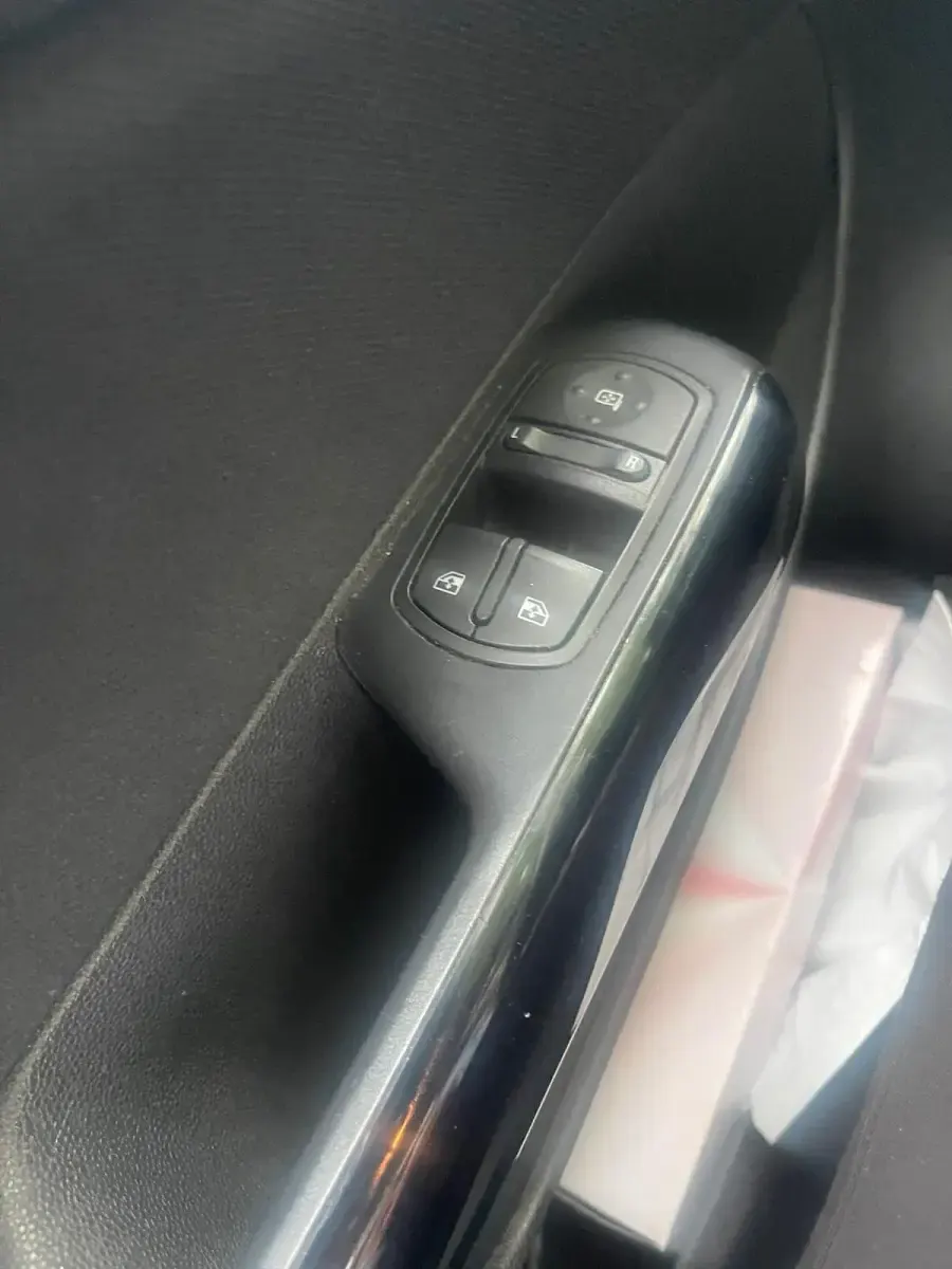 Usata Opel Corsa 80 CV (58 kW) 2008 Argento Utilitaria