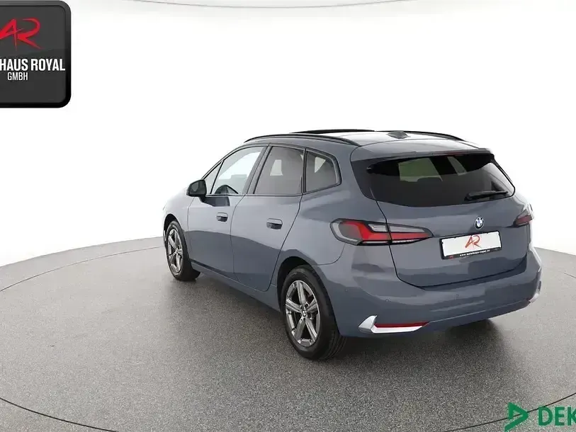 Używany BMW 220 Active Tourer Shadowline 170 KM (125 kW) 2022 Brązowy Minivan