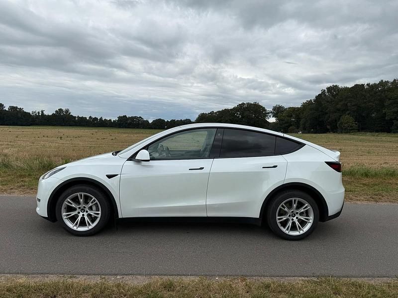 Gebraucht Tesla Model Y 367 kW (500 PS) 2021 Weiß SUV