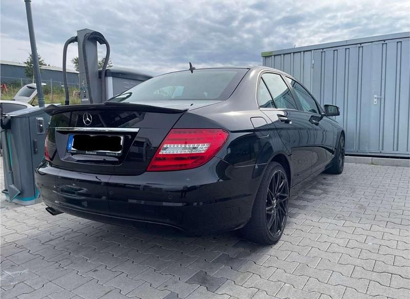 Gebraucht 2011 Mercedes C180 Limousine | 5.999 € (Guter Preis) - Bild 1/4
