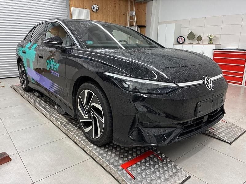 Gebraucht VW ID.7 Pro 210 kW (286 PS) 2023 Grenadillschwarz Kleinwagen