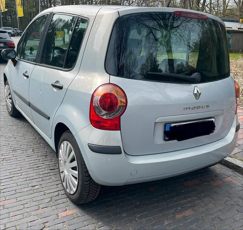 Gebraucht Renault Modus 75 PS (55 kW) 2006 Silber Van / Kleinbus