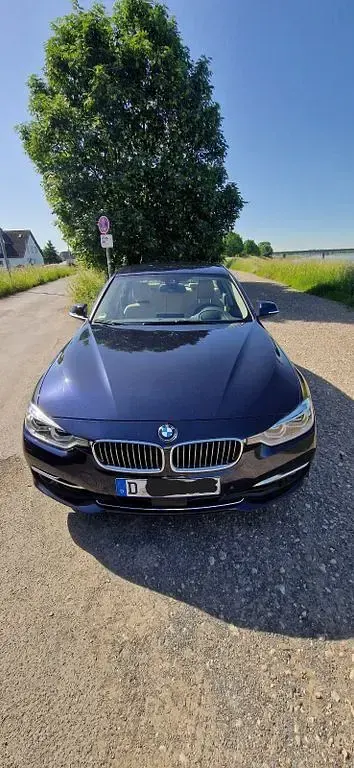 Gebraucht BMW 330 Luxury Line 252 PS (185 kW) 2017 Blau Limousine