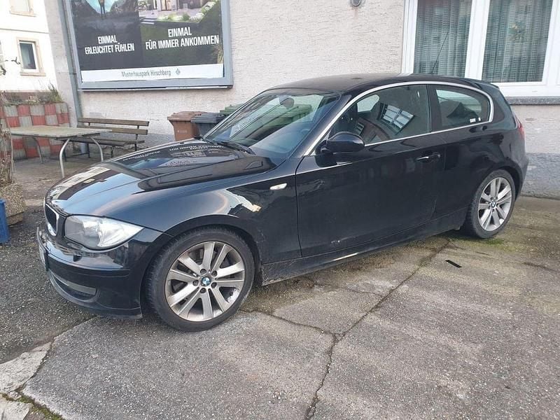 Gebraucht BMW 123 Performance 204 PS (150 kW) 2007 Schwarz Kleinwagen
