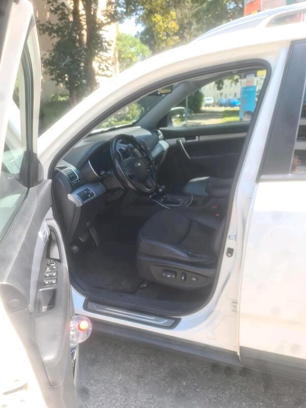 Weiß Gebraucht 2014 Kia Sorento SUV | 13.000 € - Bild 1/4