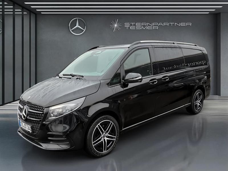 Schwarz Gebraucht 2025 Mercedes V300 Exclusive Van / Kleinbus | 103.990 € - Bild 1/3
