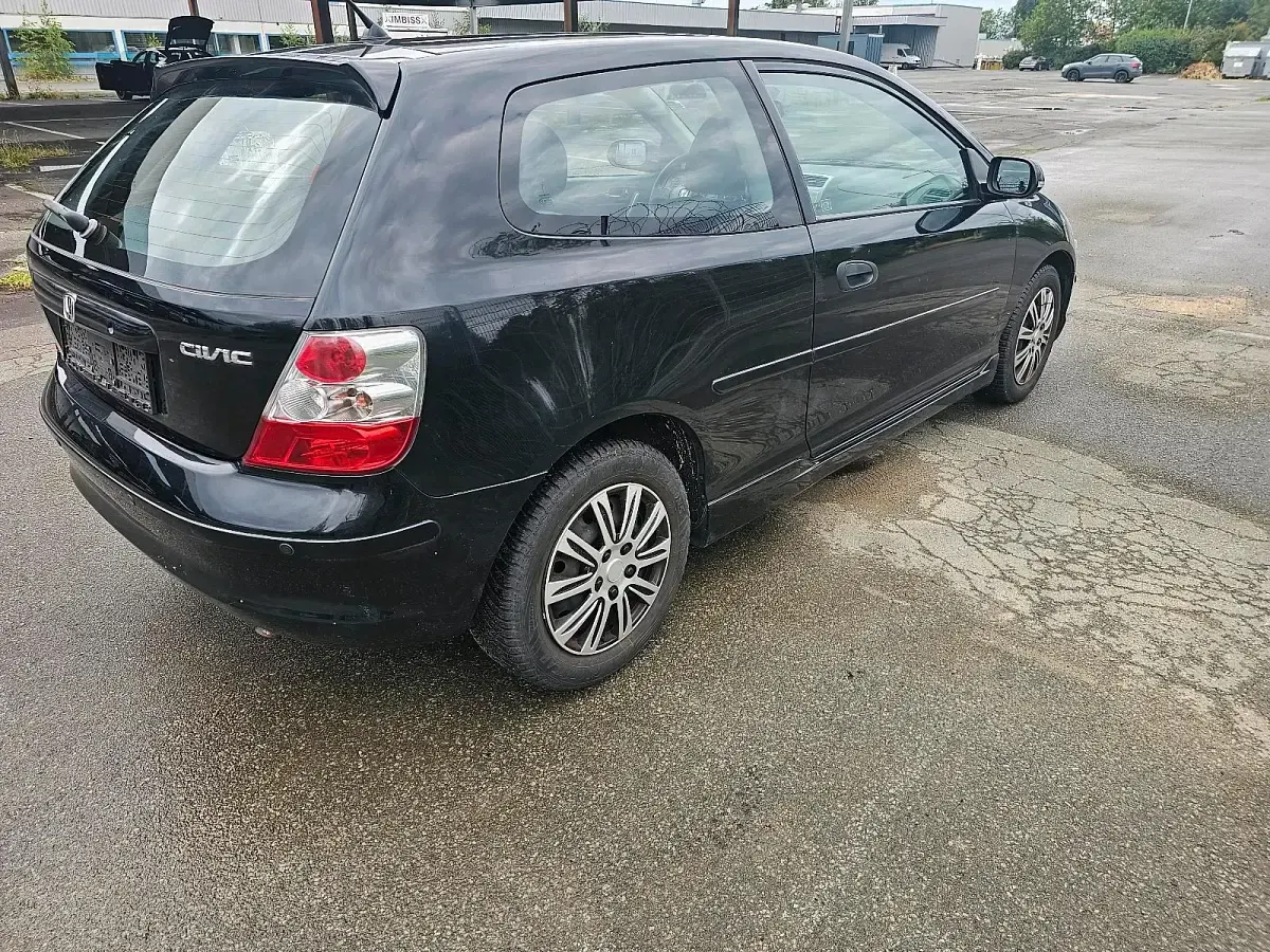 Gebraucht Honda Civic 90 PS (66 kW) 2004 Schwarz Kleinwagen