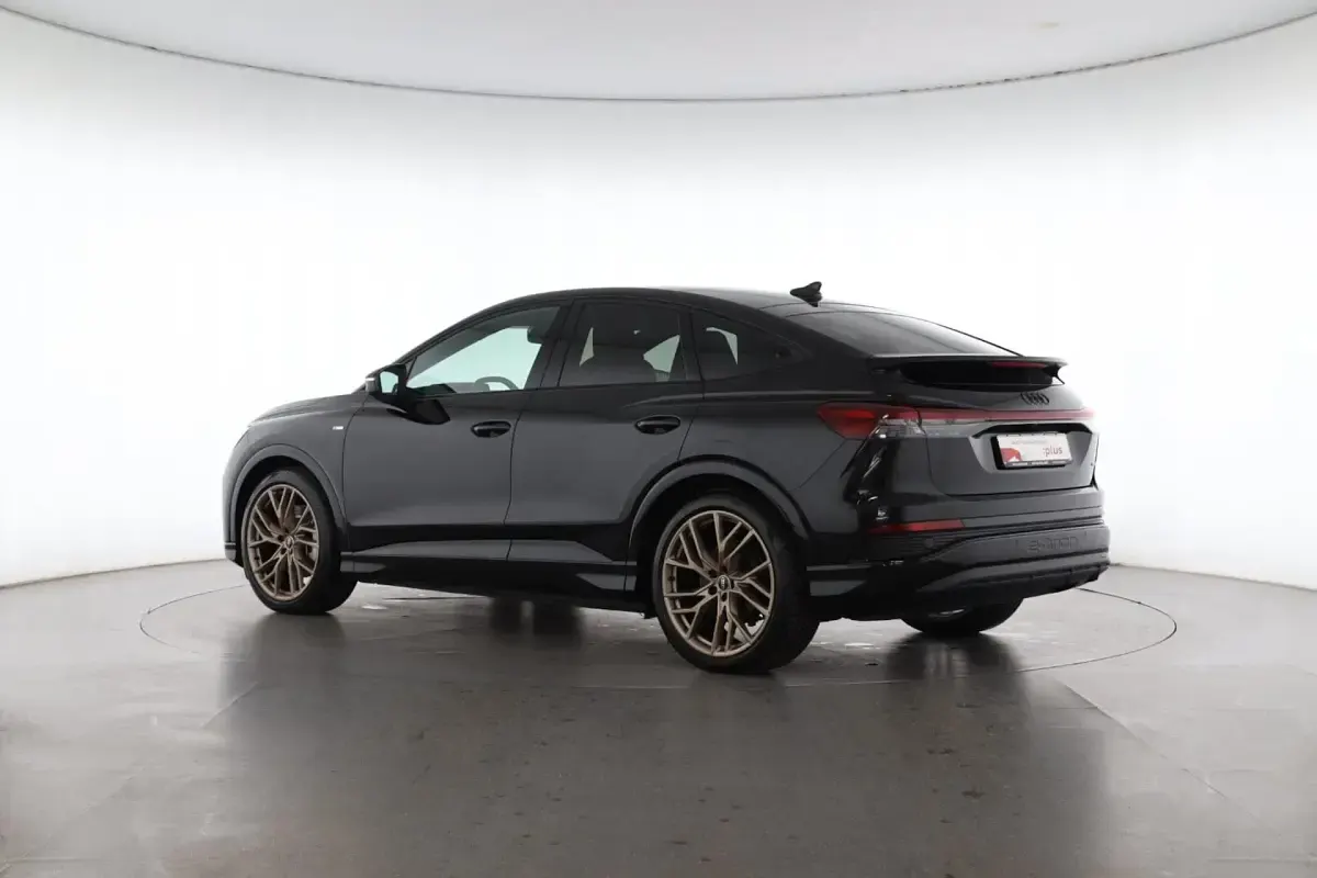 Gebraucht Audi Q4 Sportback e-tron S-Line 210 kW (286 PS) 2025 Mythosschwarz SUV