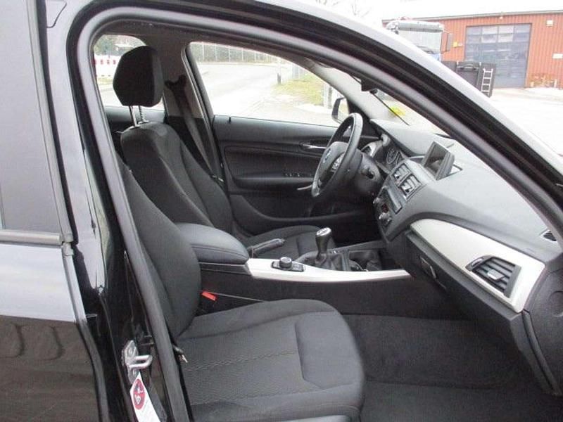 Gebraucht BMW 116 Advantage 136 PS (100 kW) 2014 Schwarz Kleinwagen