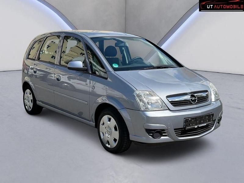 Gebraucht Opel Meriva Edition 90 PS (66 kW) 2010 Silber Van / Kleinbus