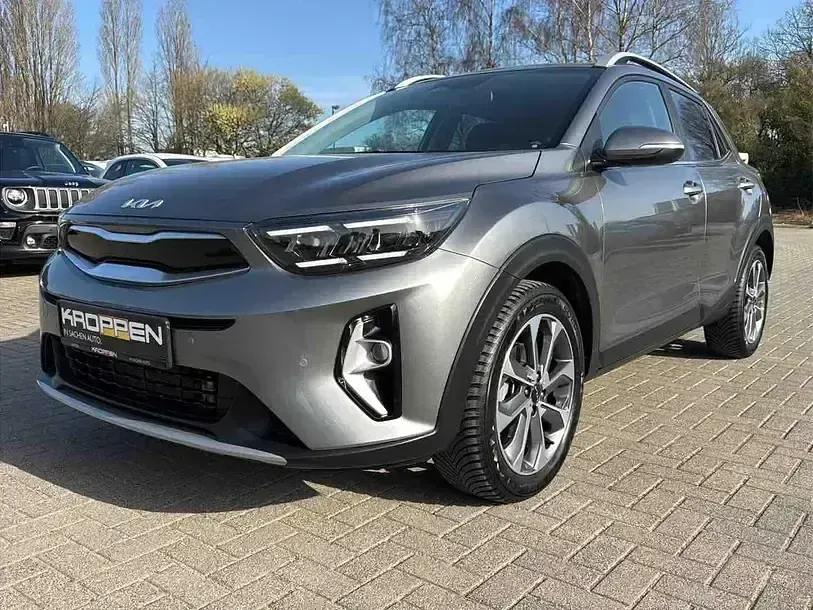 Gebraucht Kia Stonic Spirit 101 PS (74 kW) 2025 Grau SUV