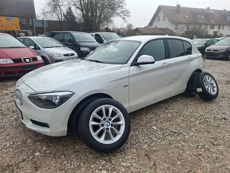 Gebraucht BMW 116 136 PS (100 kW) 2011 Weiß Kleinwagen
