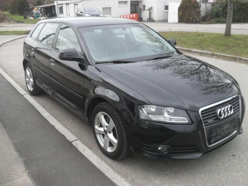 Gebraucht Audi A3 Ambiente 140 PS (102 kW) 2008 Phantomschwarz perleffekt Kleinwagen