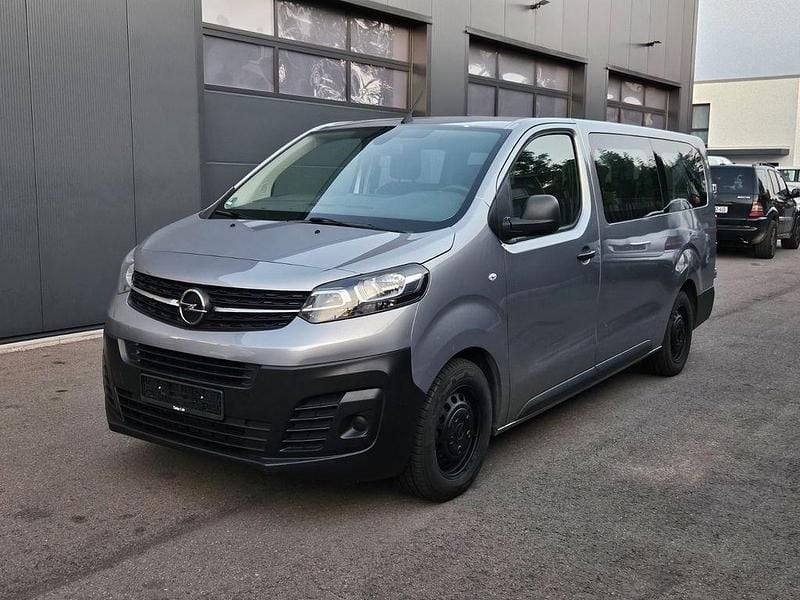 Grau Gebraucht 2022 Opel Zafira Life Van | 16.950 € (Superpreis) - Bild 1/4