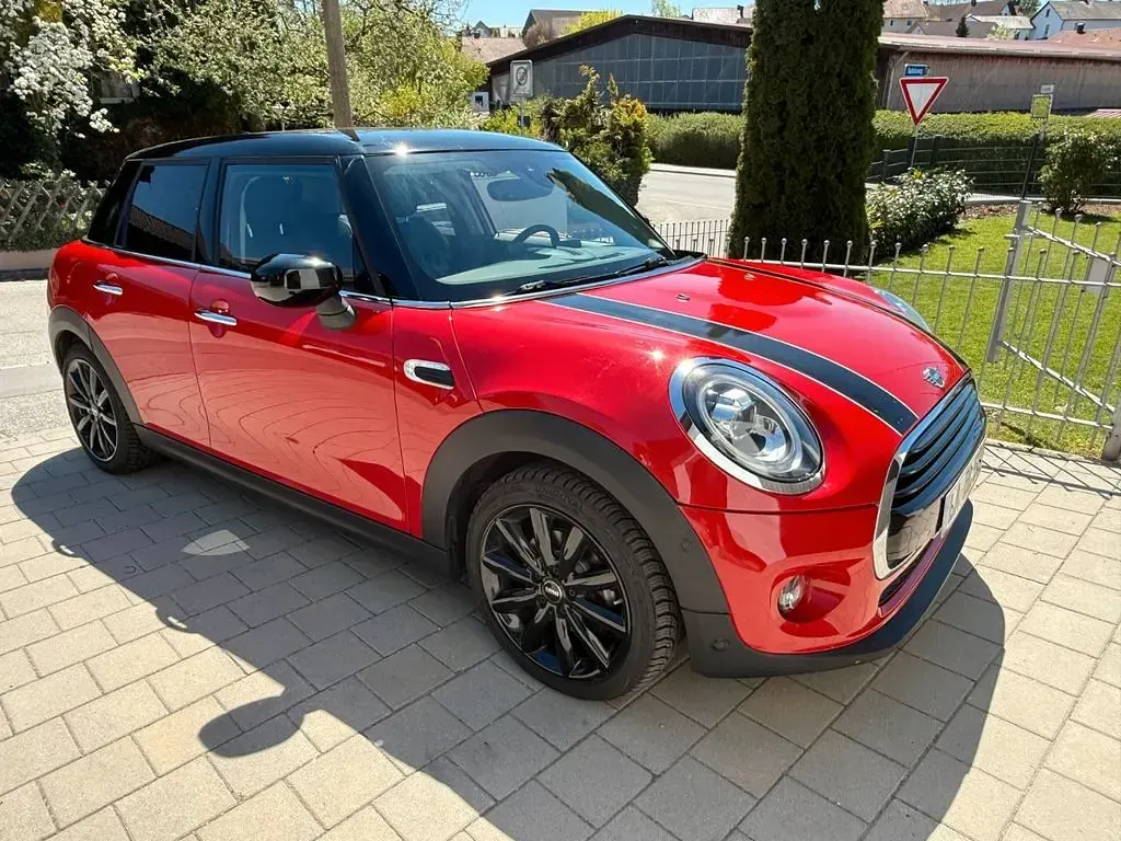 Gebraucht Mini Cooper 136 PS (100 kW) 2020 Rot Kleinwagen