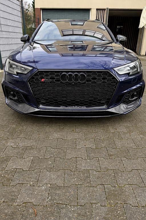 Gebraucht Audi RS4 Ambiente 450 PS (330 kW) 2018 Blau Kombi