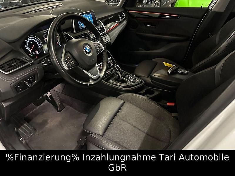 Gebraucht BMW 218 Sport Line 150 PS (110 kW) 2021 Mineralweiss metallic Van / Kleinbus