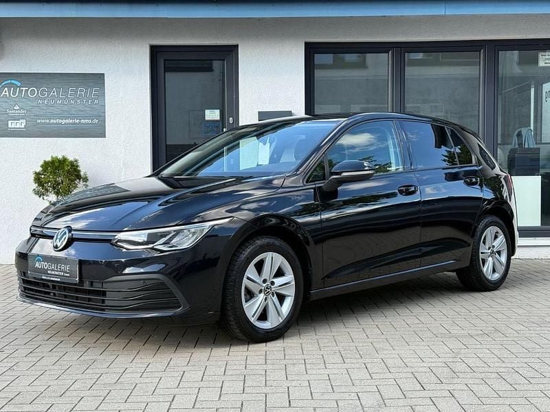 Schwarz Gebraucht 2020 VW Golf VIII Life Limousine | 18.980 € (Fairer Preis) - Bild 1/4