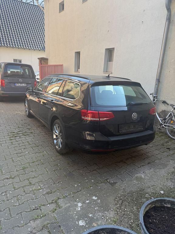 Gebraucht VW Passat Comfortline 150 PS (110 kW) 2015 Schwarz Kombi