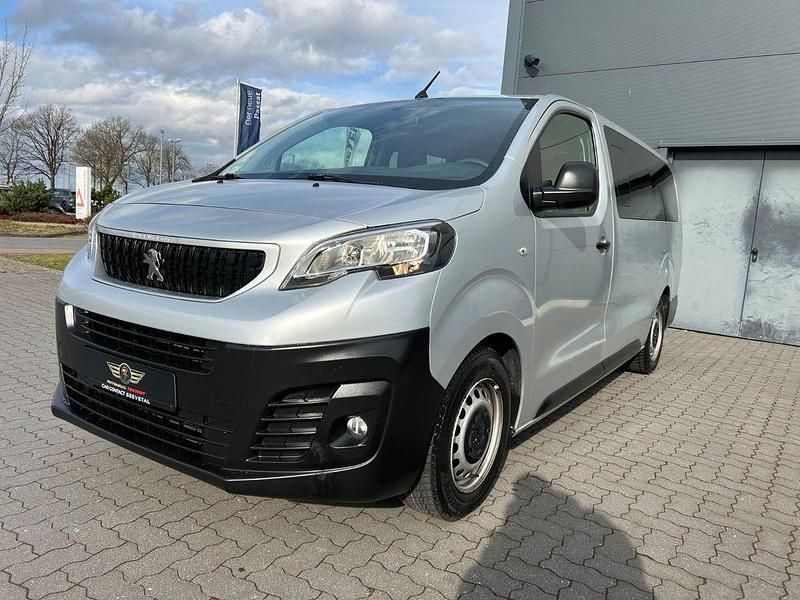 Gebraucht Peugeot Expert 150 PS (110 kW) 2018 Grau Van