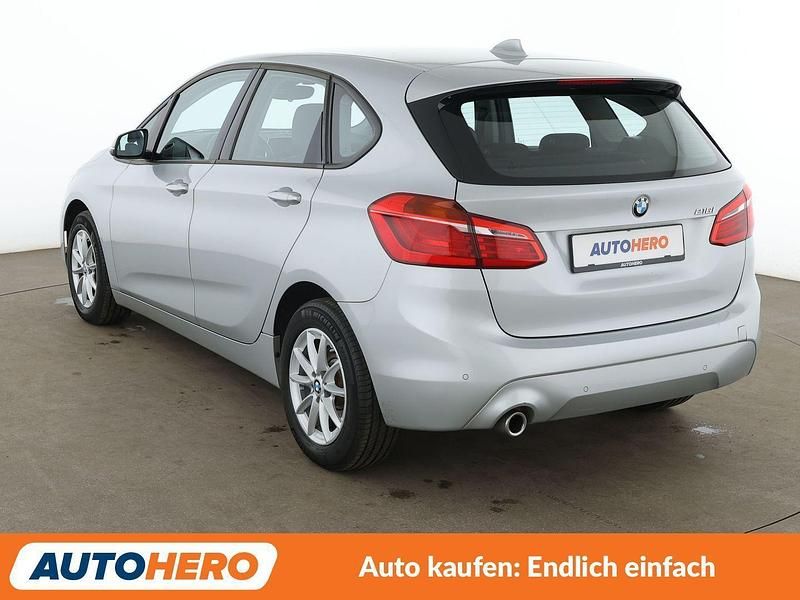 Gebraucht BMW 216 Active Tourer Advantage 109 PS (80 kW) 2019 Silber Van / Kleinbus