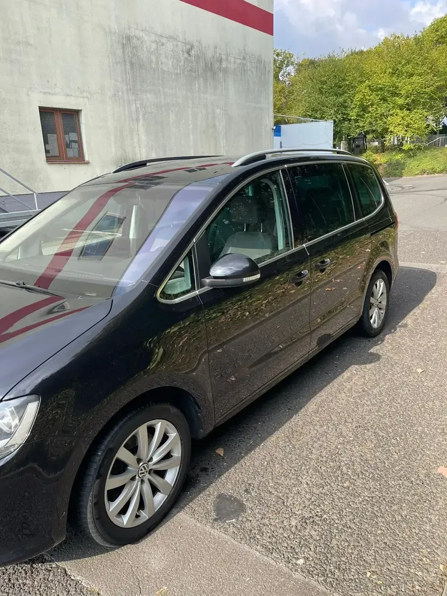 Gebraucht VW Sharan 150 PS (110 kW) 2015 Schwarz Van / Kleinbus