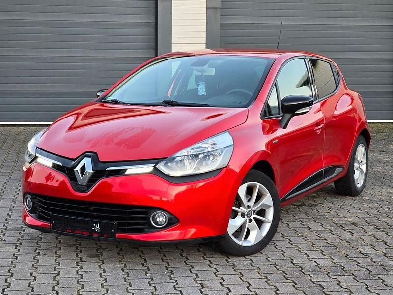 Rot Gebraucht 2015 Renault Clio IV LIMITED Limousine | 4.900 € (Guter Preis) - Bild 1/4