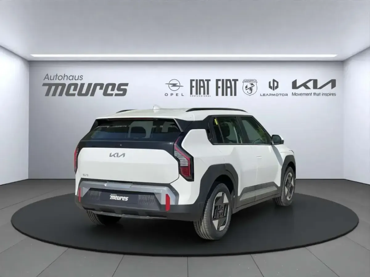 Neu Kia EV3 Air 150 kW (204 PS) 2025 Clear white) (weiss SUV