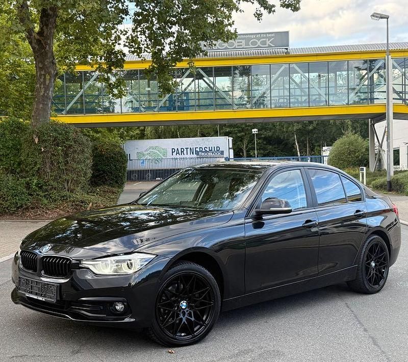 Schwarz Gebraucht 2018 BMW 320 Advantage Limousine | 19.300 € (Guter Preis) - Bild 1/4