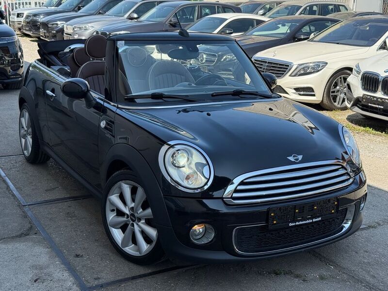 Schwarz Gebraucht 2012 Mini Cooper D Cabriolet Cabrio | 9.900 € (Fairer Preis) - Bild 1/4