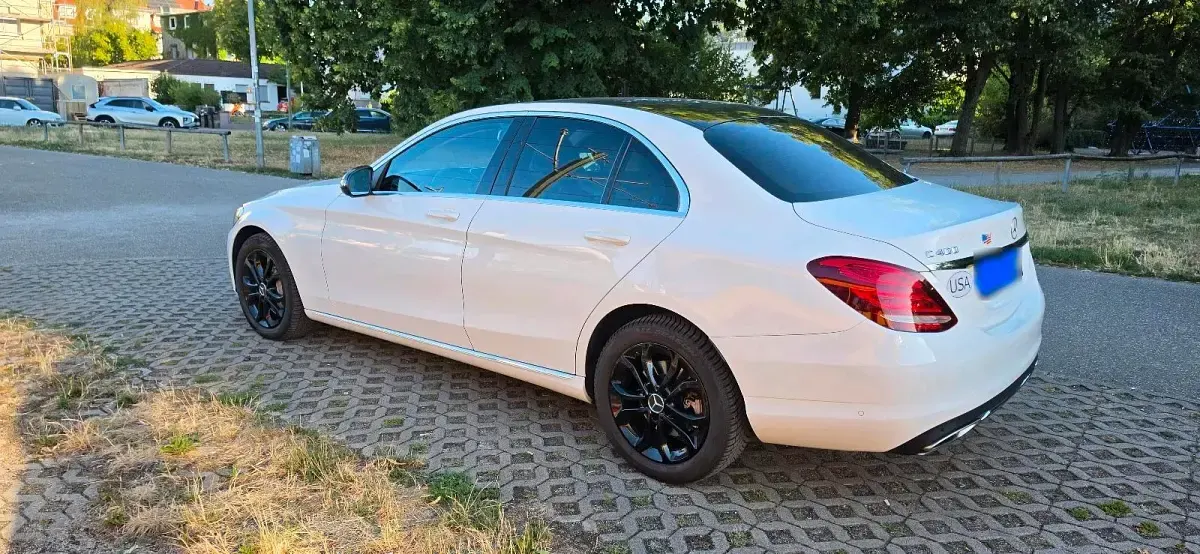 Gebraucht Mercedes C400 333 PS (244 kW) 2016 Weiß Limousine