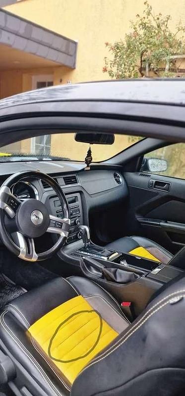 Gebraucht Ford Mustang 306 PS (225 kW) 2013 Schwarz Coupé