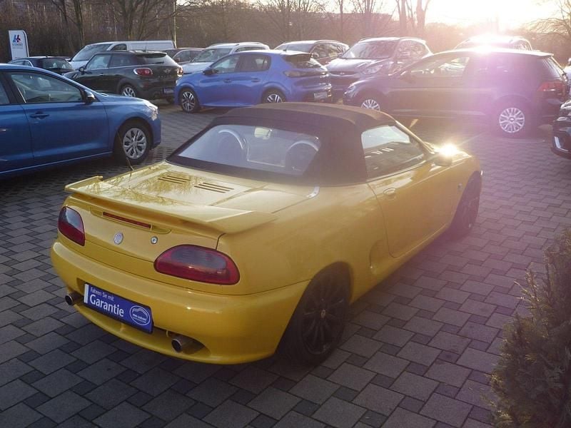 Gebraucht MG F Trophy 160 PS (117 kW) 2001 Gelb Cabrio