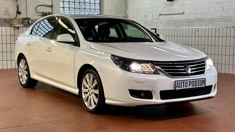 Weiß Gebraucht 2012 Renault Latitude Bose Edition Limousine | 6.450 € - Bild 1/4