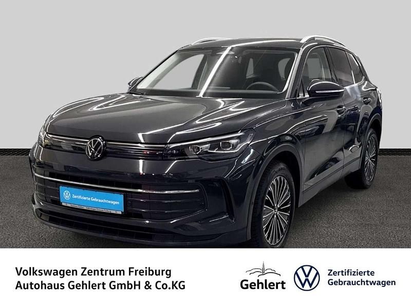 Grau Gebraucht 2024 VW Tiguan Life SUV | 39.900 € (Teuer) - Bild 1/4