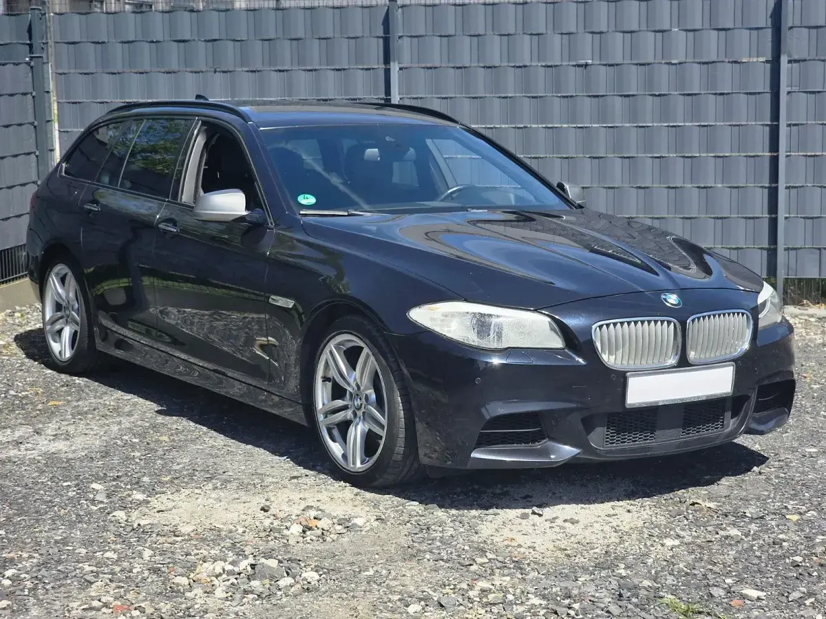 Gebraucht BMW M550 M Sport 381 PS (280 kW) 2012 Schwarz Limousine